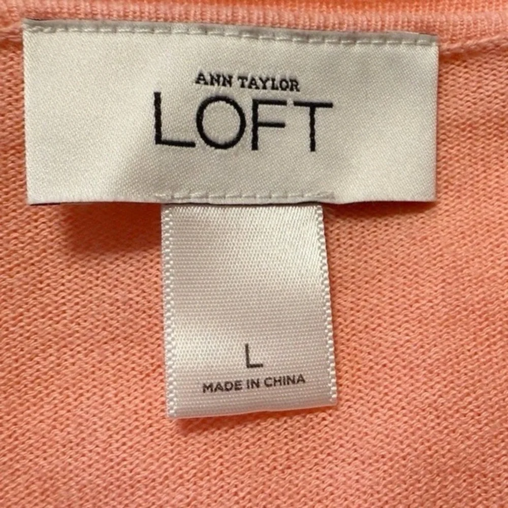 Ann‎ Taylor Loft Peach Coral Cotton 3D Floral Applique V-Neck Cardigan L 79-07 - Picture 2 of 13